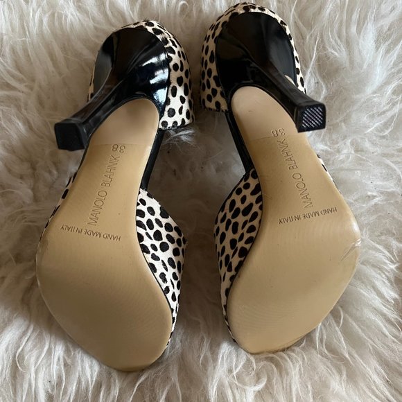 Manolo Blahnik D’orsay Ivory Leopard Print Pony Hair (never worn) - Picture 2 of 4